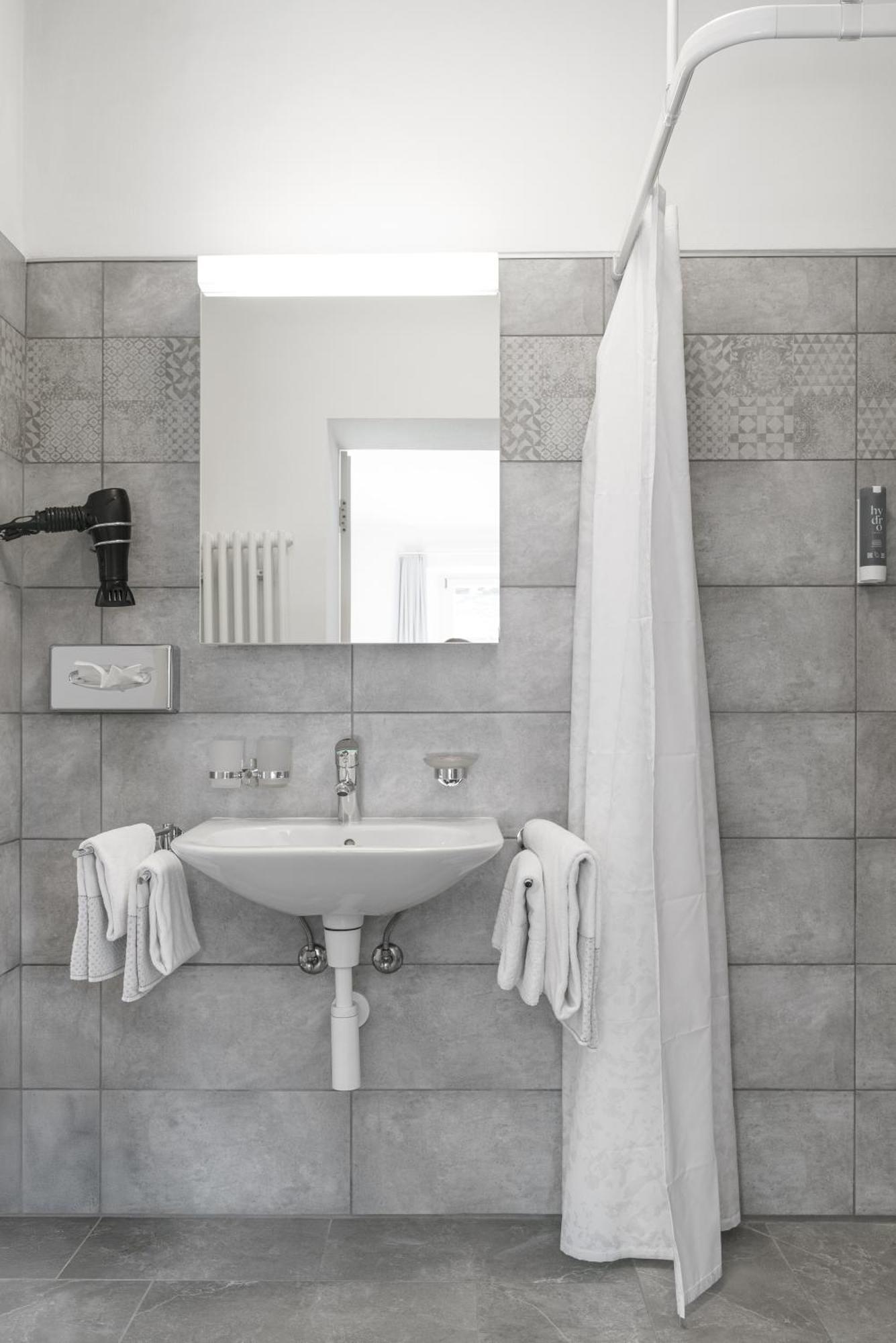 Ca' Del Borgo, Rooms & Suites Poschiavo Habitación foto